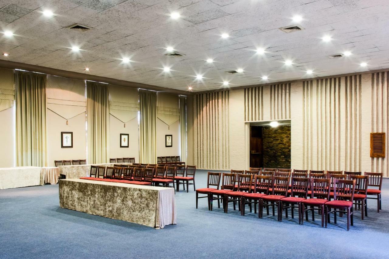 Elgro Hotel Potchefstroom Εξωτερικό φωτογραφία